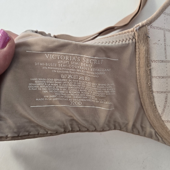 Victoria Secret uplift semi demi nude beige light skin tone marked sz 32DD - Picture 6 of 7